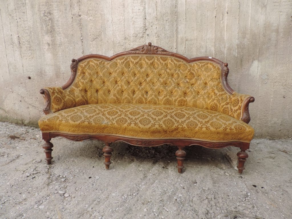 Καναπές ελληνικός νησιωτικός καρυδιά μασίφ. - Image 4