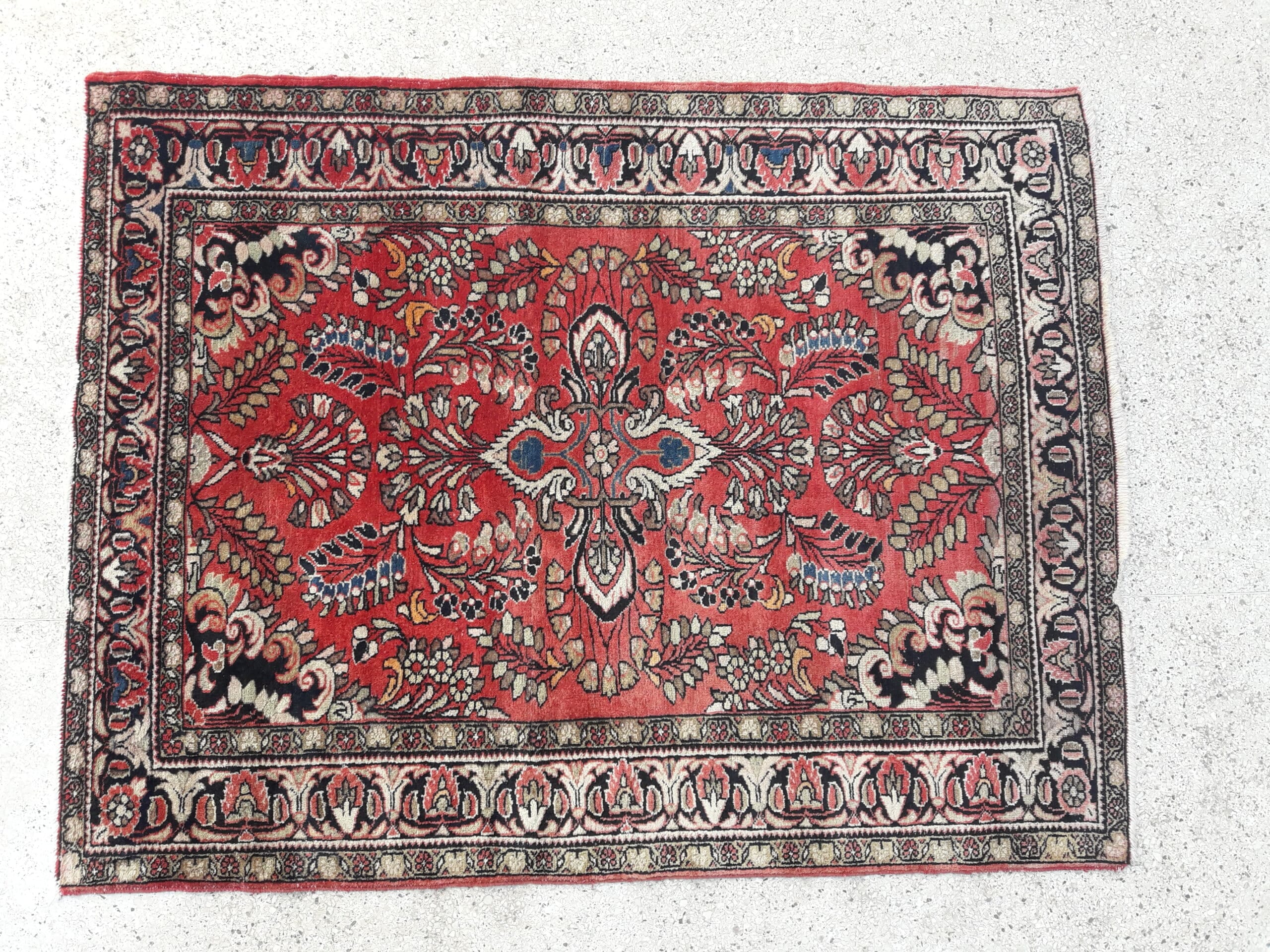 Red Bee Passion Carpet