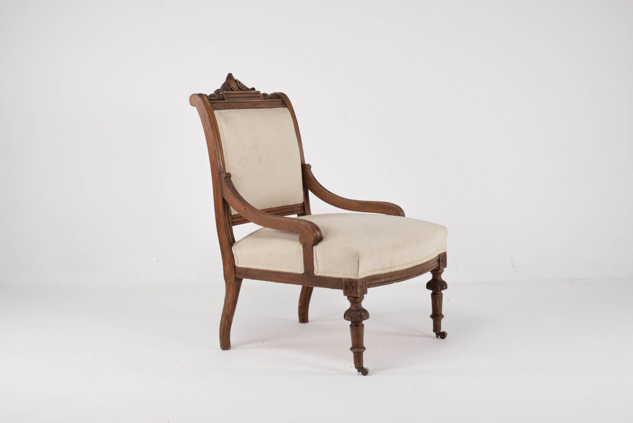 Ξυλινη Πολυθρονα