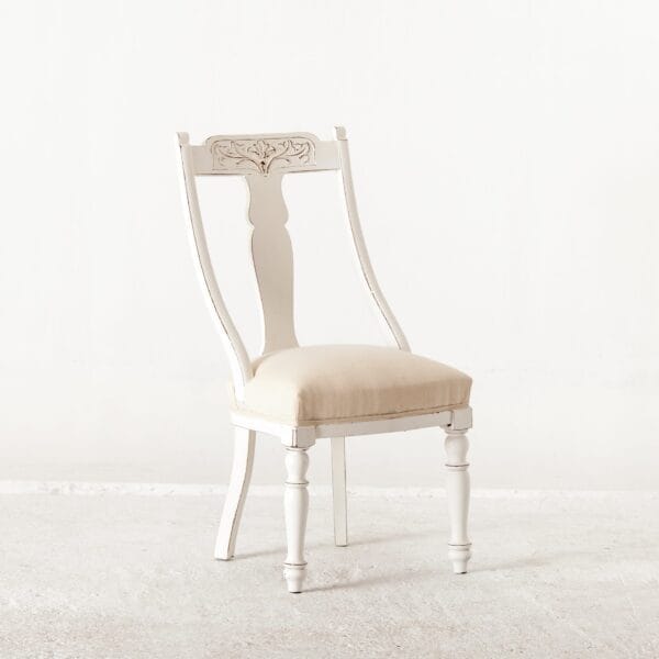 Set Of 4 Painted Dinning Chairs