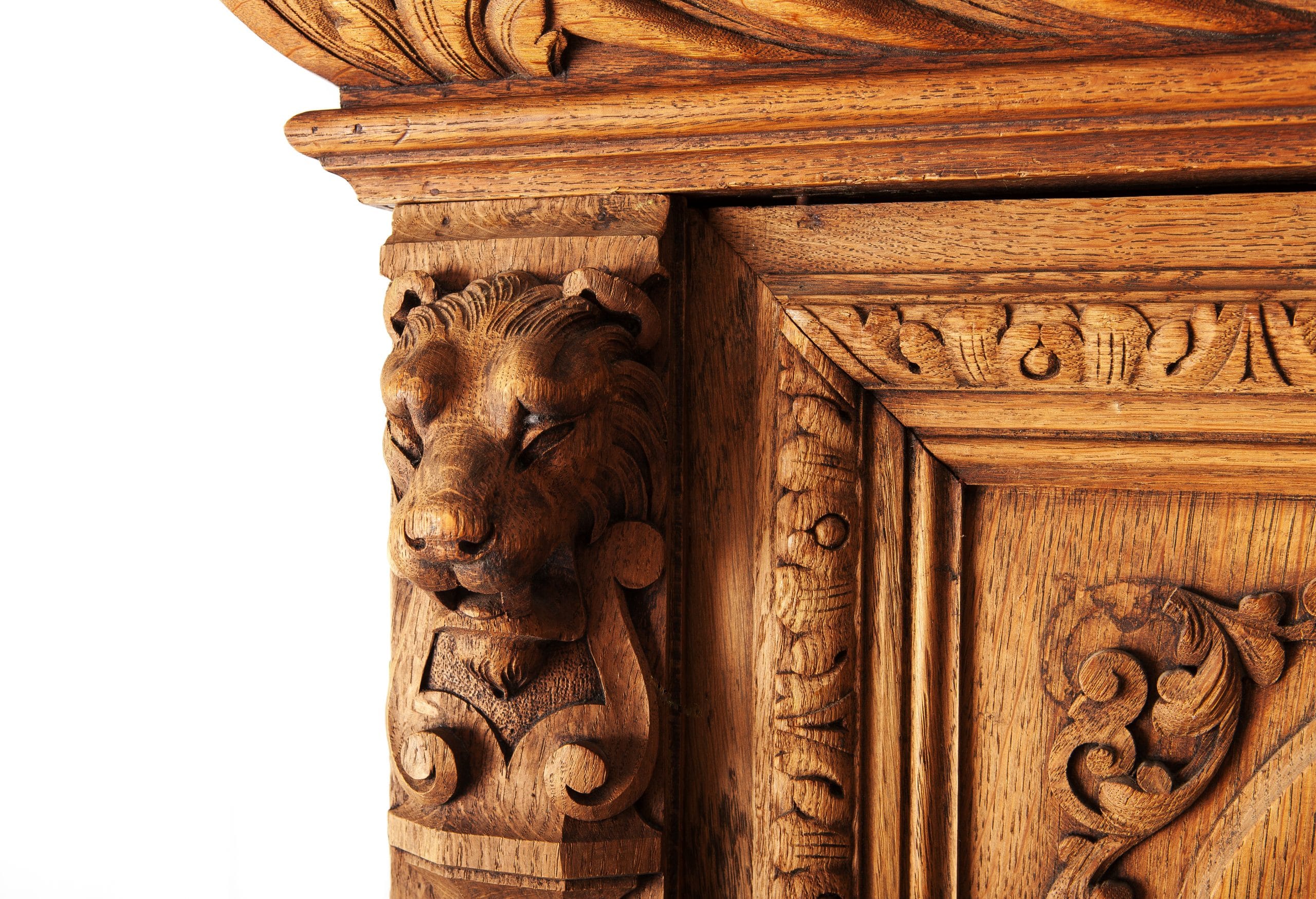 Heavily Curved Antique Oak Wardrobe - Image 4
